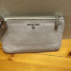 Michael Kors Pebbled Leather Wristlet in Cream